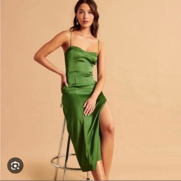 Abercrombie & Fitch Green Camille Midi Dress (Petite) - Picture 2 of 9